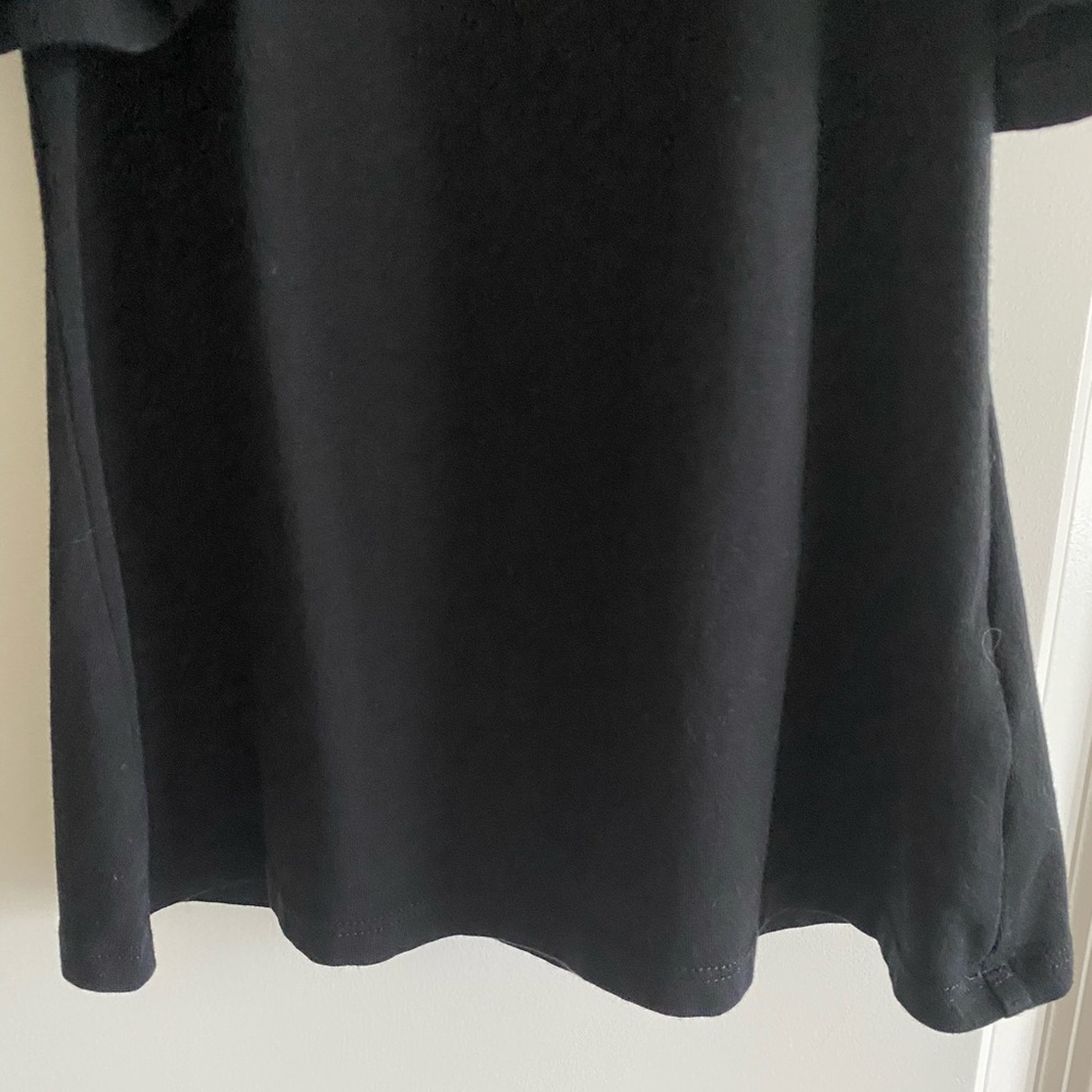 Express cold shoulder top - Picture 4 of 6
